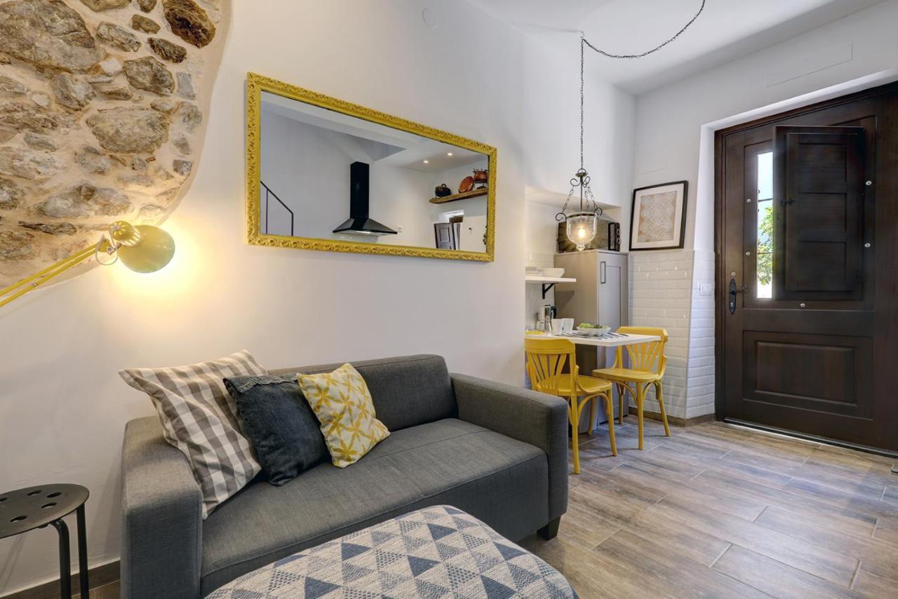 Unique Andalusian Townhouse Next To Beach Estepona Bagian luar foto